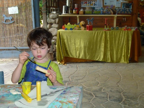 ענת שטיין מ-סטודיו ארמדילו מראיינת את עופר מור, סוס ועגלה, למטבחון של גולדה ענת שטיין מ-סטודיו ארמדילו מראיינת את עופר מור, סוס ועגלה, למטבחון של גולדה