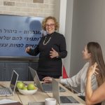 דפנה דורון
